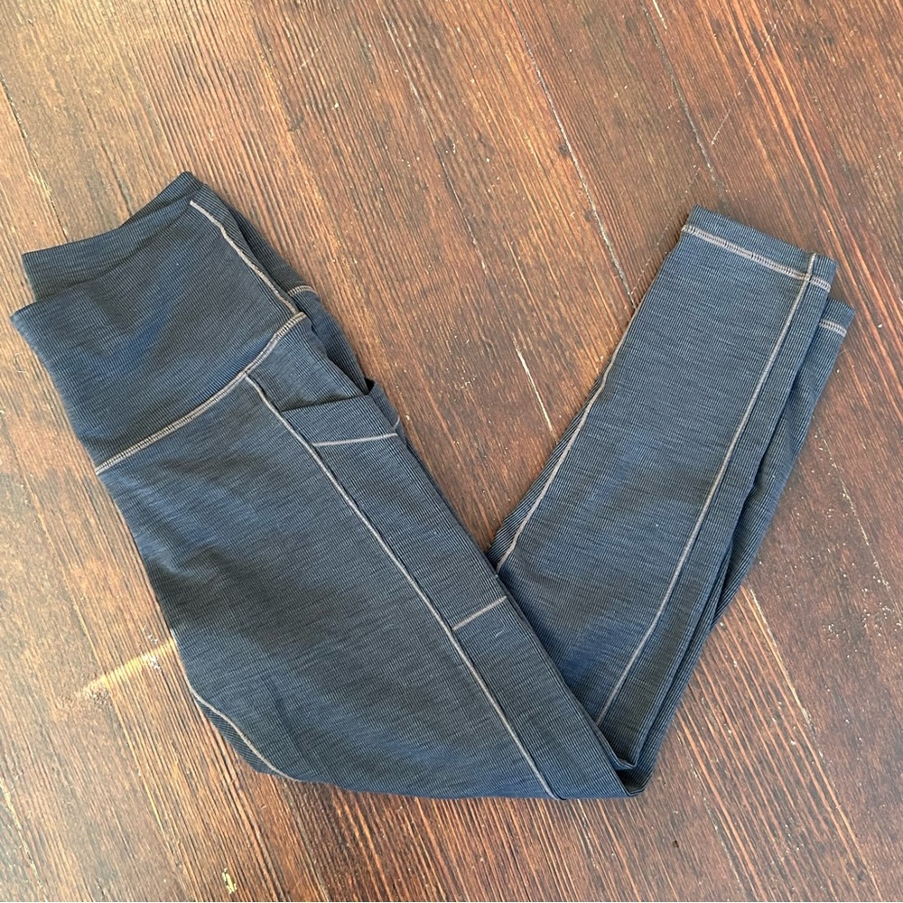 Prana / Ribbed Gray Leggings with brown stitching on seams. Size medium
